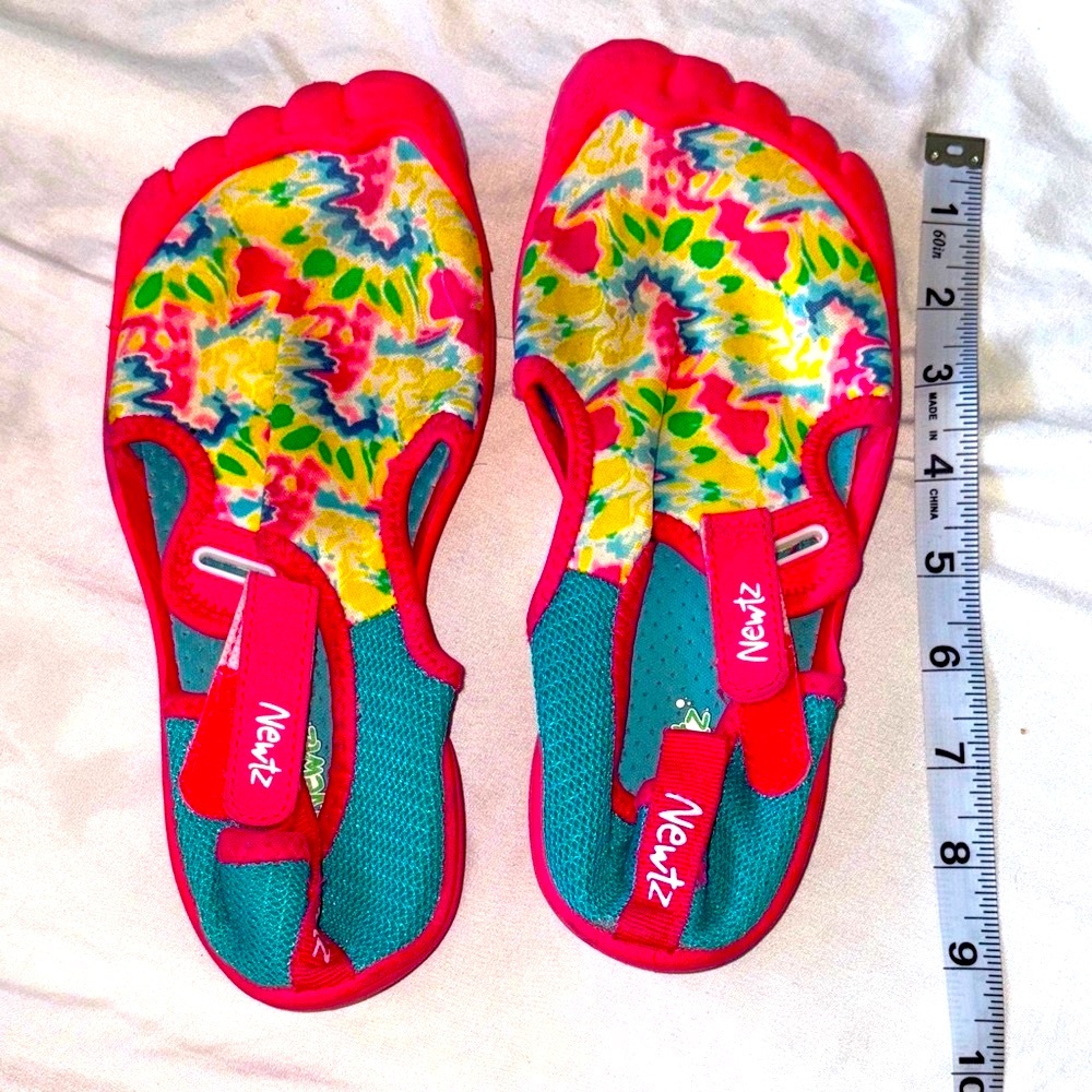 Newtz Vibrant Toe Shoes sz7